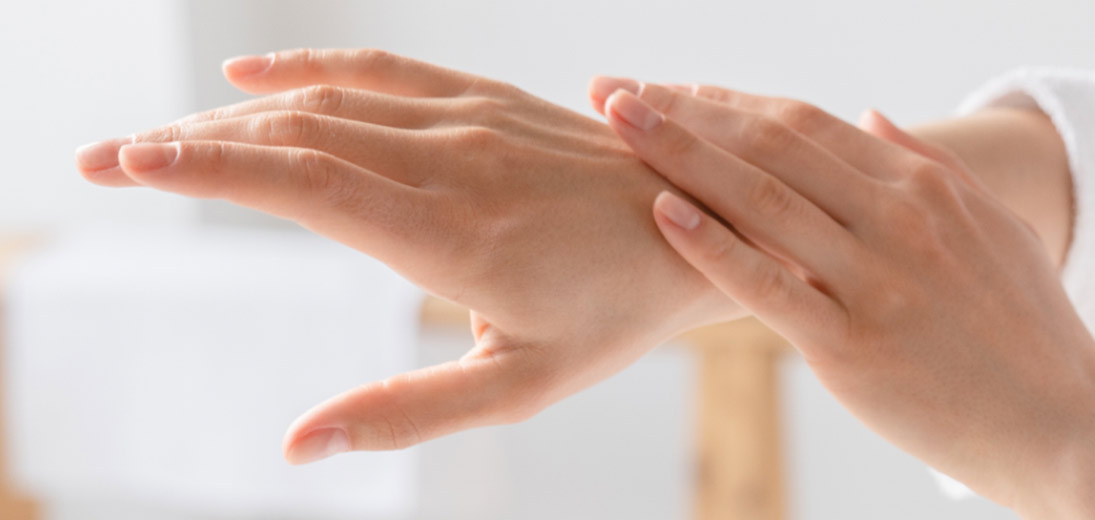 Få smukke hænder igen med effektive behandlinger - IPL, PRF, mesoterapi, filler, fedttransplantation